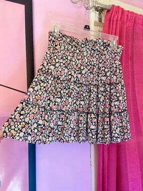 Wild Fable Pink Multicolor Floral Ruffle Circle Mini Skirt Women’s Size XS-S